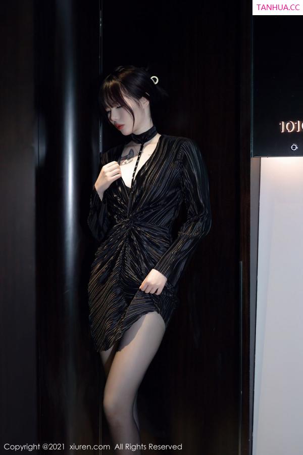 Arude薇薇  [XiuRen]高清写真图 2021.10.19 No.4080 Arude薇薇第15张图片